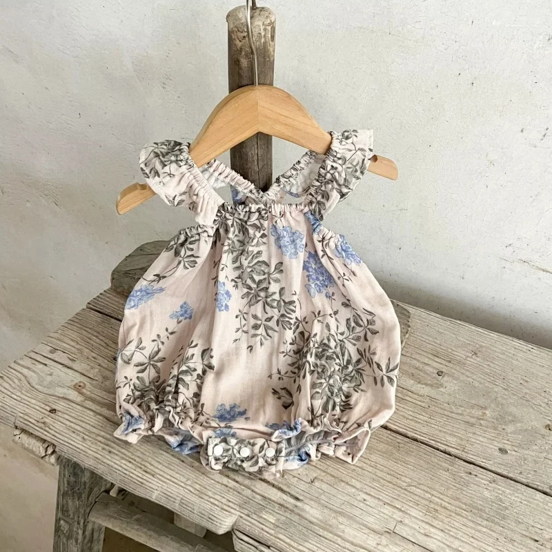 Borsa con bretelle in stile nordico Vestiti per il culo Baby Princess Style Baby Girl 2025 Estate Cute Baby Crawling Suit Vest Triangle Halo