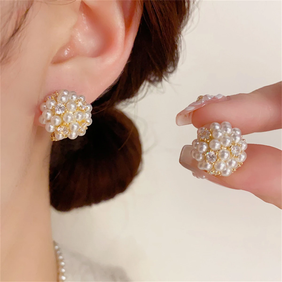 WAKA Luxury Pearl Cluster Earrings for Women Elegant Round Studs With Crystals Fashion Jewelry Party Accessories Statement Gift