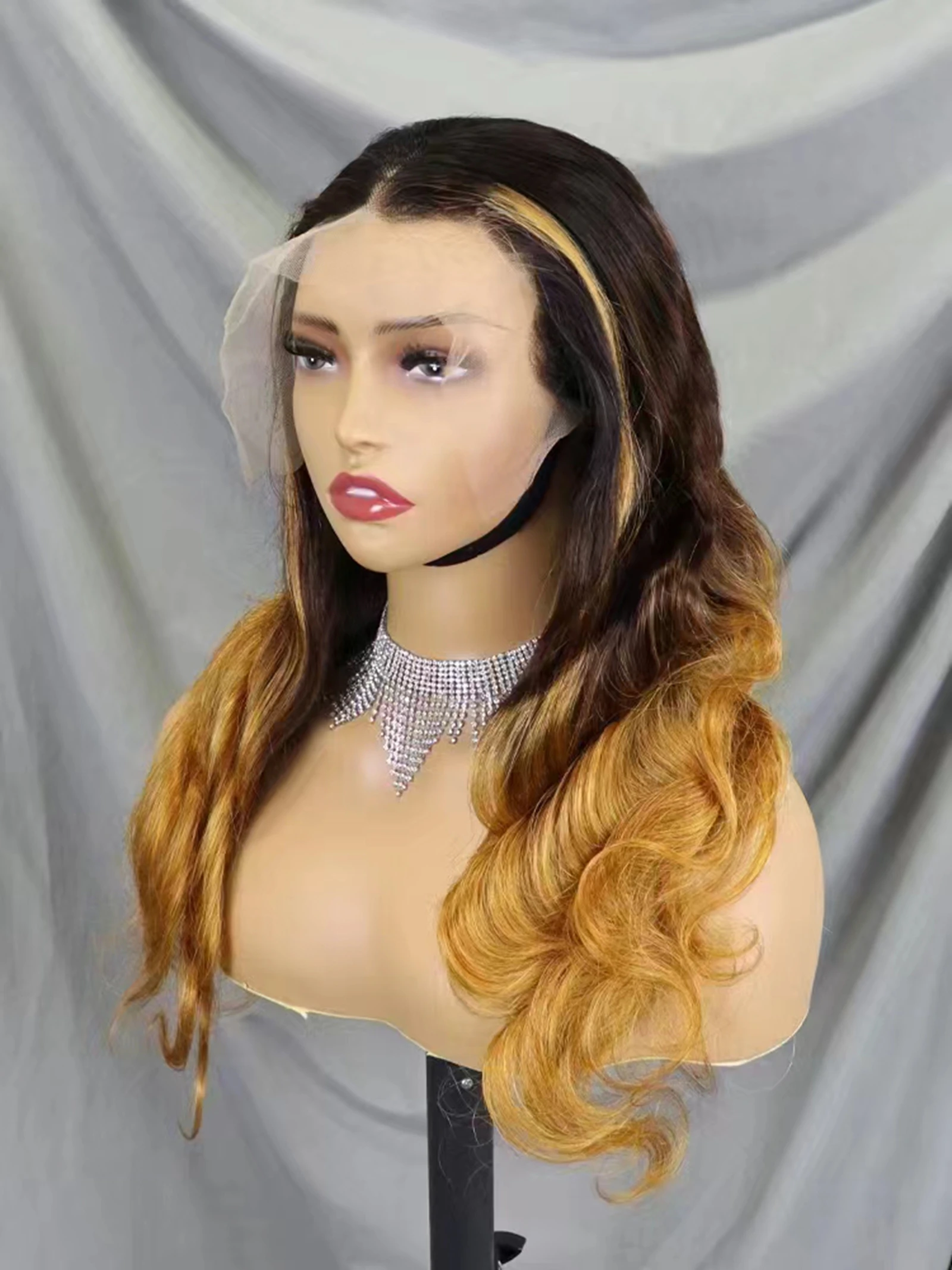 22Inch Human Hair Wig Transparent 13x4 Lace Frontal Wig 1BT4T30 Color Body Wave Hair Wig Brazilian Remy Hair Wig for Black Women