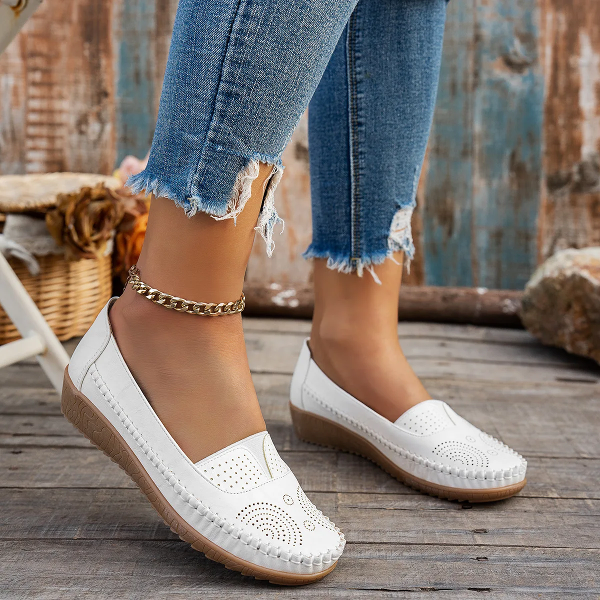 

Plus Size Women's Flat Loafers Fashion Breathable PU Leather Casual Shoes for Women Sewing Flats Female Footwear Zapatos Mujer