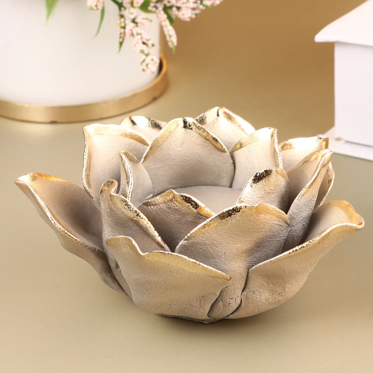 

1Pcs Shaped Holder Decorative Tealight Stand Unique Stylish Candlestick for Home Wedding Holder