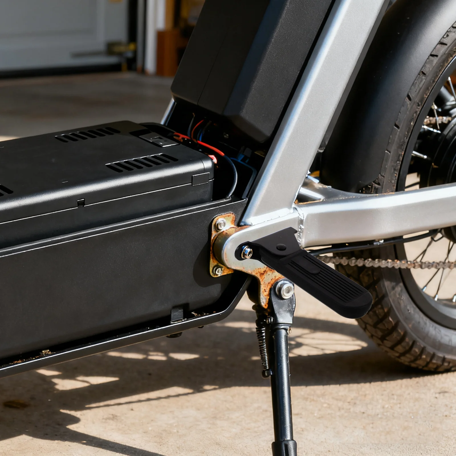 

Electric Bike Pedal Ergonomic Design Comfortable Ride Adjustable Tension Strong Grip for Various Weather Conditions