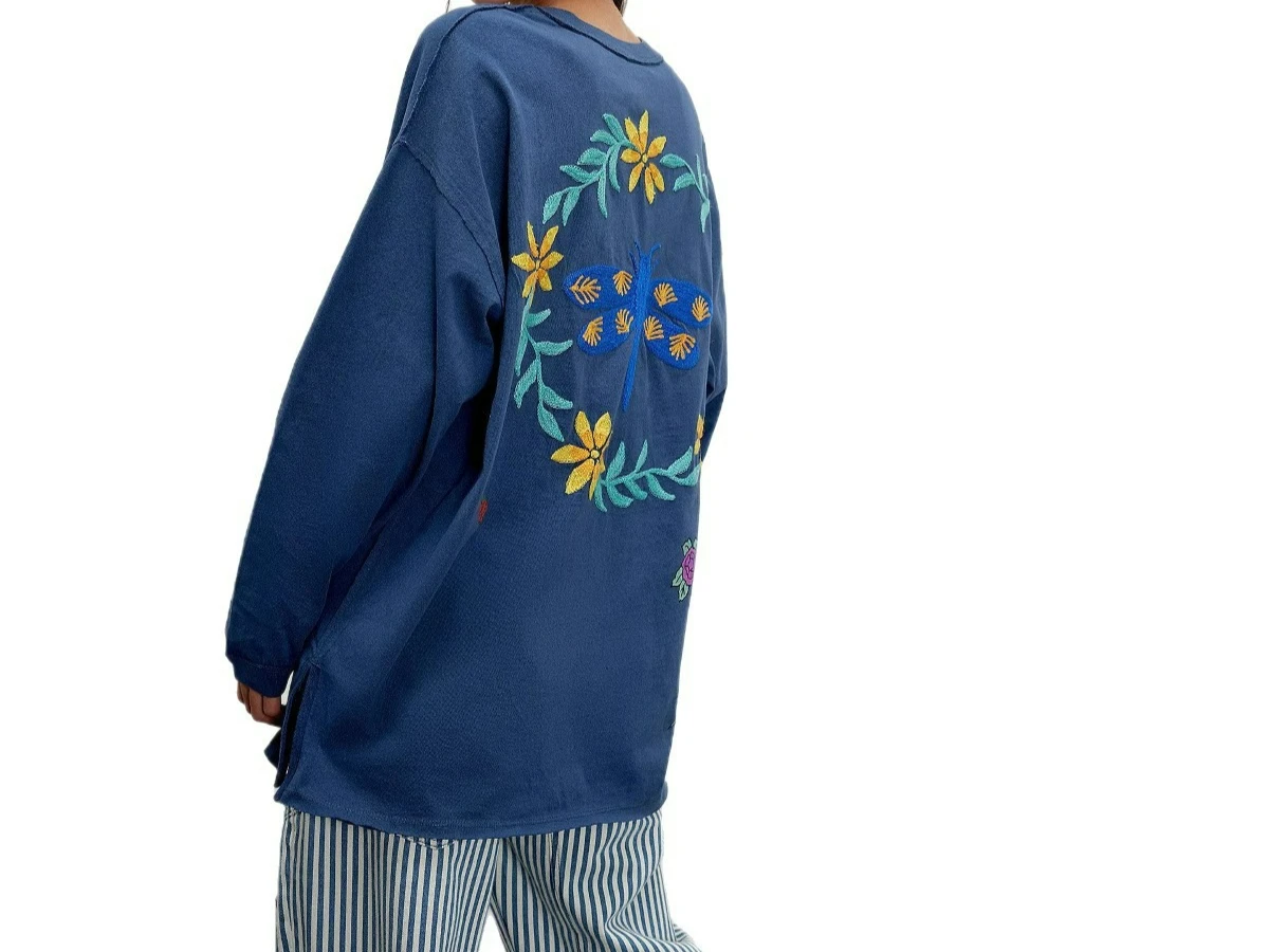 2025 Autumn and Winter New Women's Embroidered Knitted Pullover Hoodie Casual Loose Top
