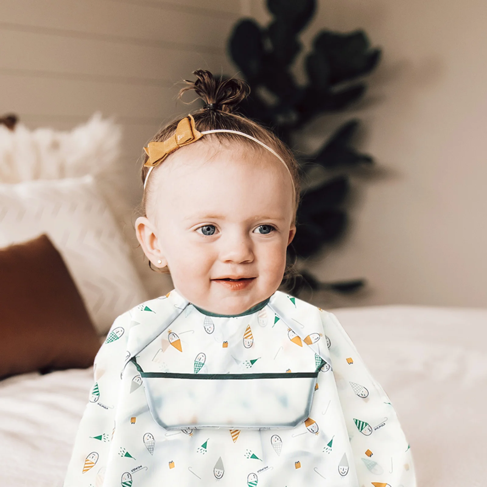 

Waterproof Baby Overclothes Cartoon Pattern Long Sleeve Dining Bib L Snowman Easy Drying Adjustable Neck