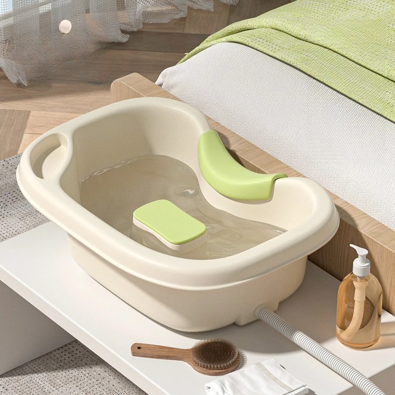 

Lying flat pregnant women, maternity confinement shampoo basin, lying in bed, elderly patients washing hair