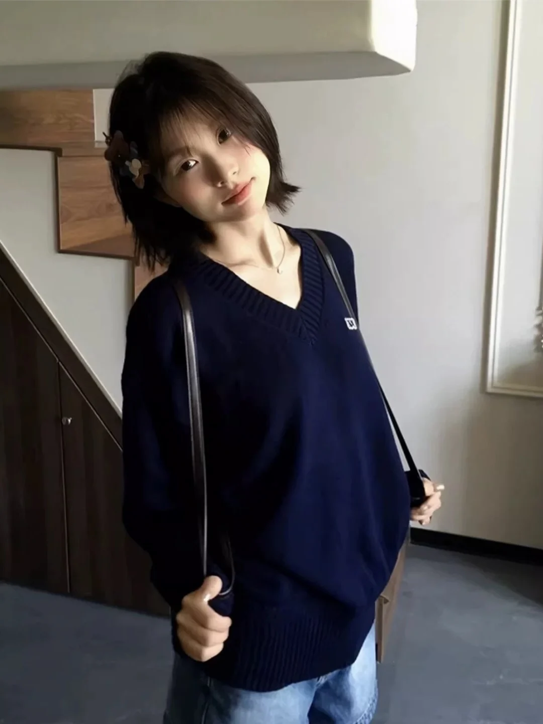 Suéter de Malha com Decote em V Solto para Mulheres, Moda Casual de Outono e Inverno, Design Estampado Confortável e que Reté...