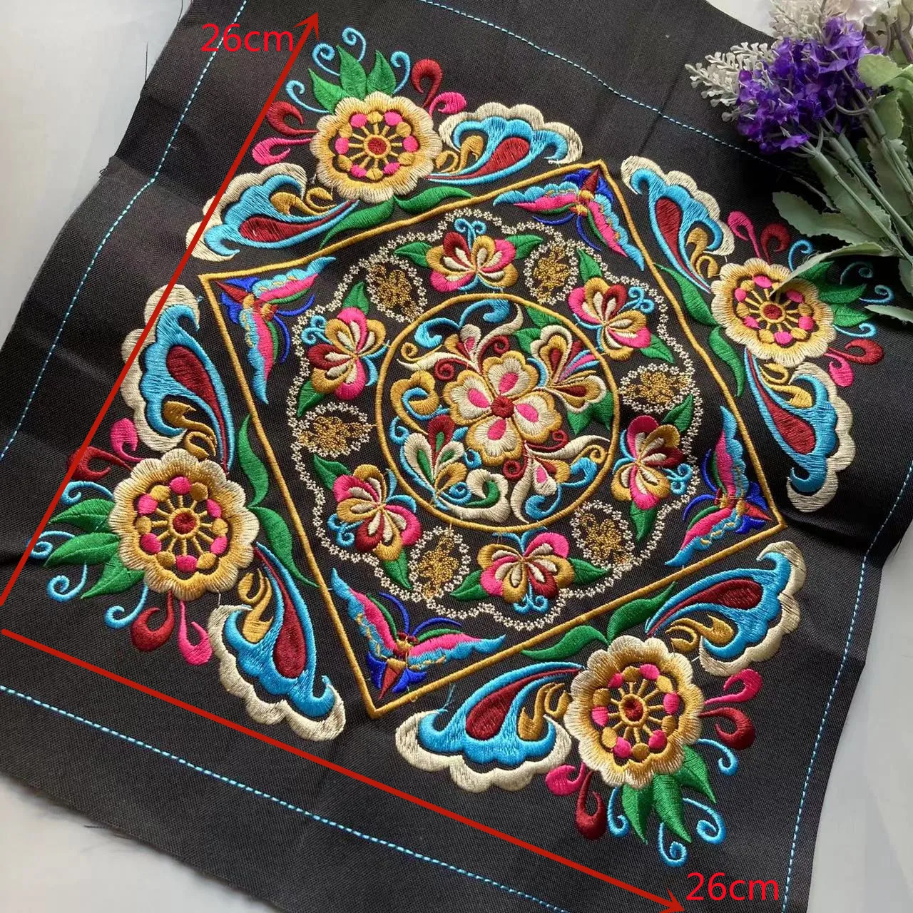 1 pz nuova Applique da cucire ricamata cucire su tessuto fiore distintivo abbigliamento fai da te accessori per abbigliamento Patch