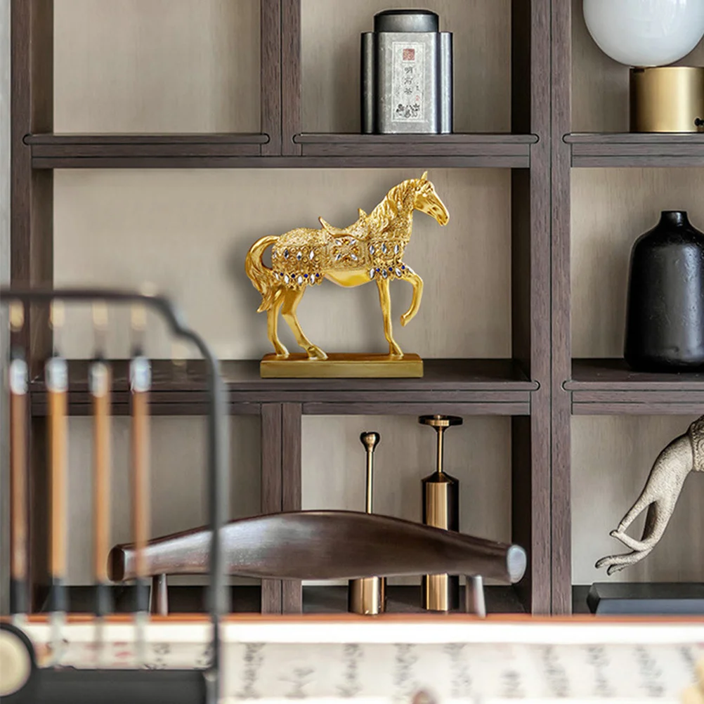 

1Pcs Horse Resin Desktop Decor Creative Exquisite Ornament Bright Decoration Lucky Mascot Horse Adornment