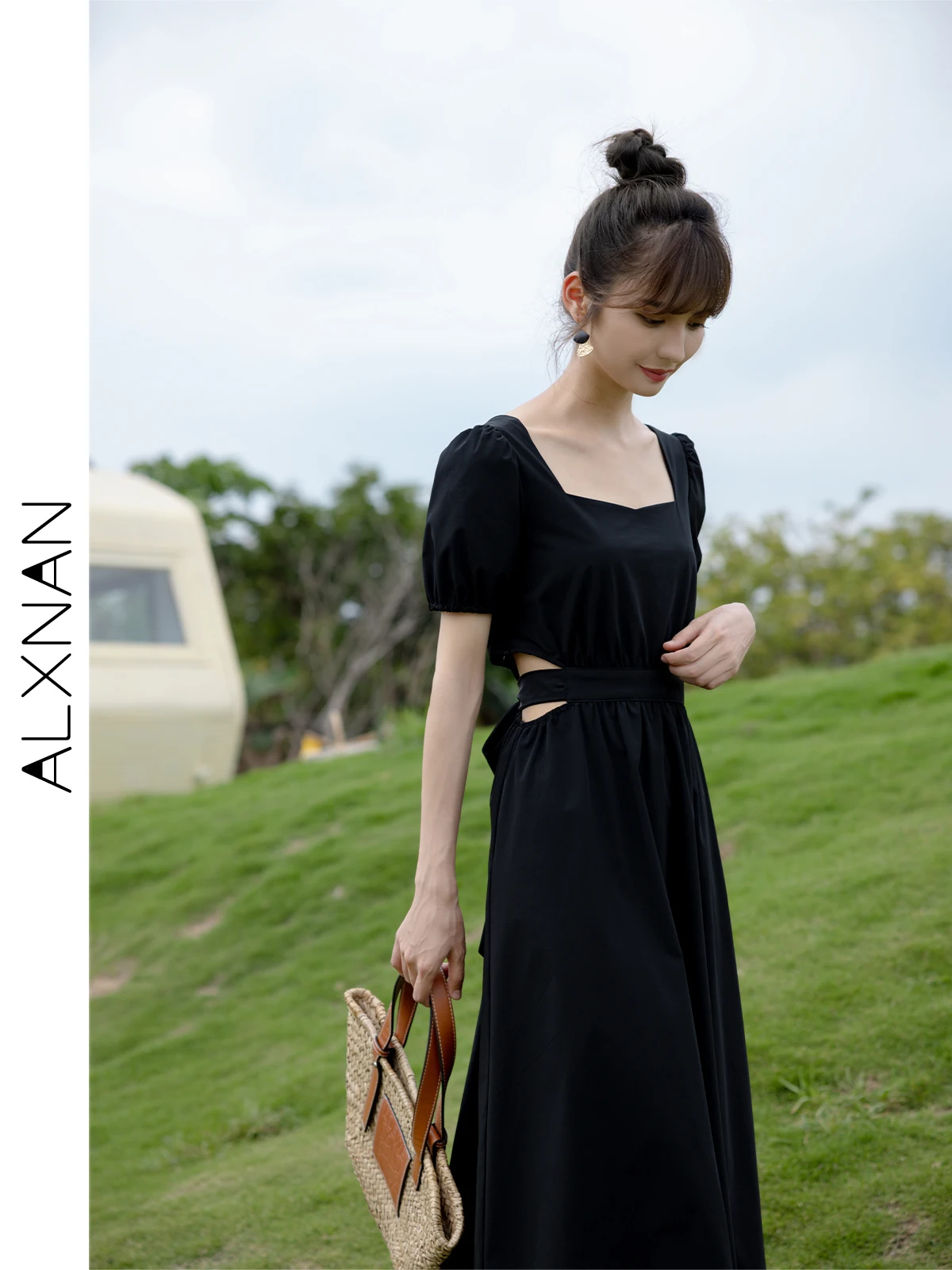 ALXNAN Puff Sleeves Hollow Out Dresses for Women Summer 2024 New A-line Midi Smocked Square Collar Lace-up Lady Dress LXN18216