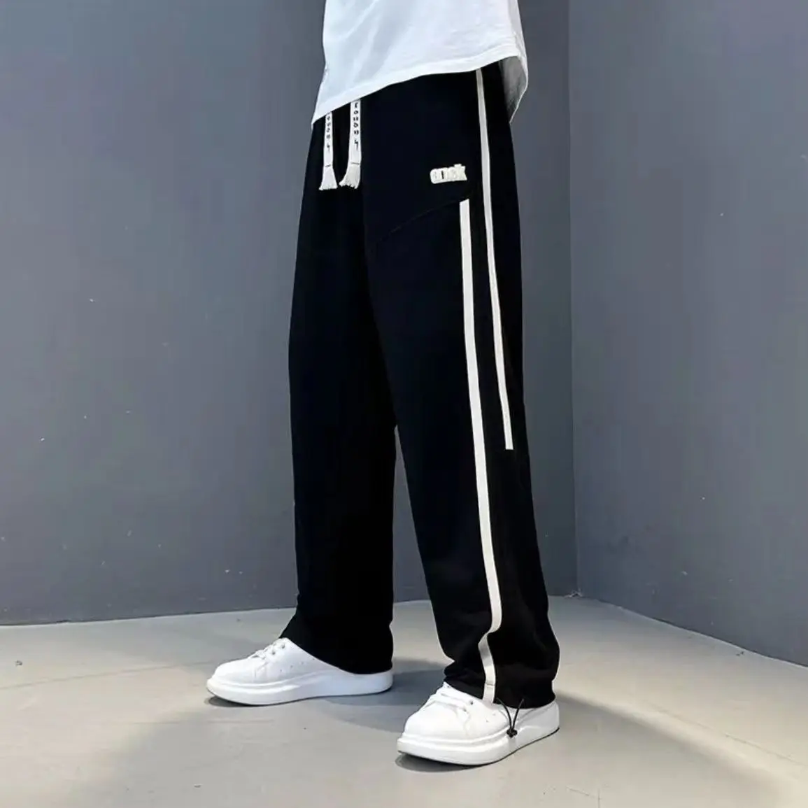 

Autumn Men's Wide Loose Casual Pants Mens Nine-point Sports Pants Streetwear Black Mens Harem Joggers Pants Fashion Trousers