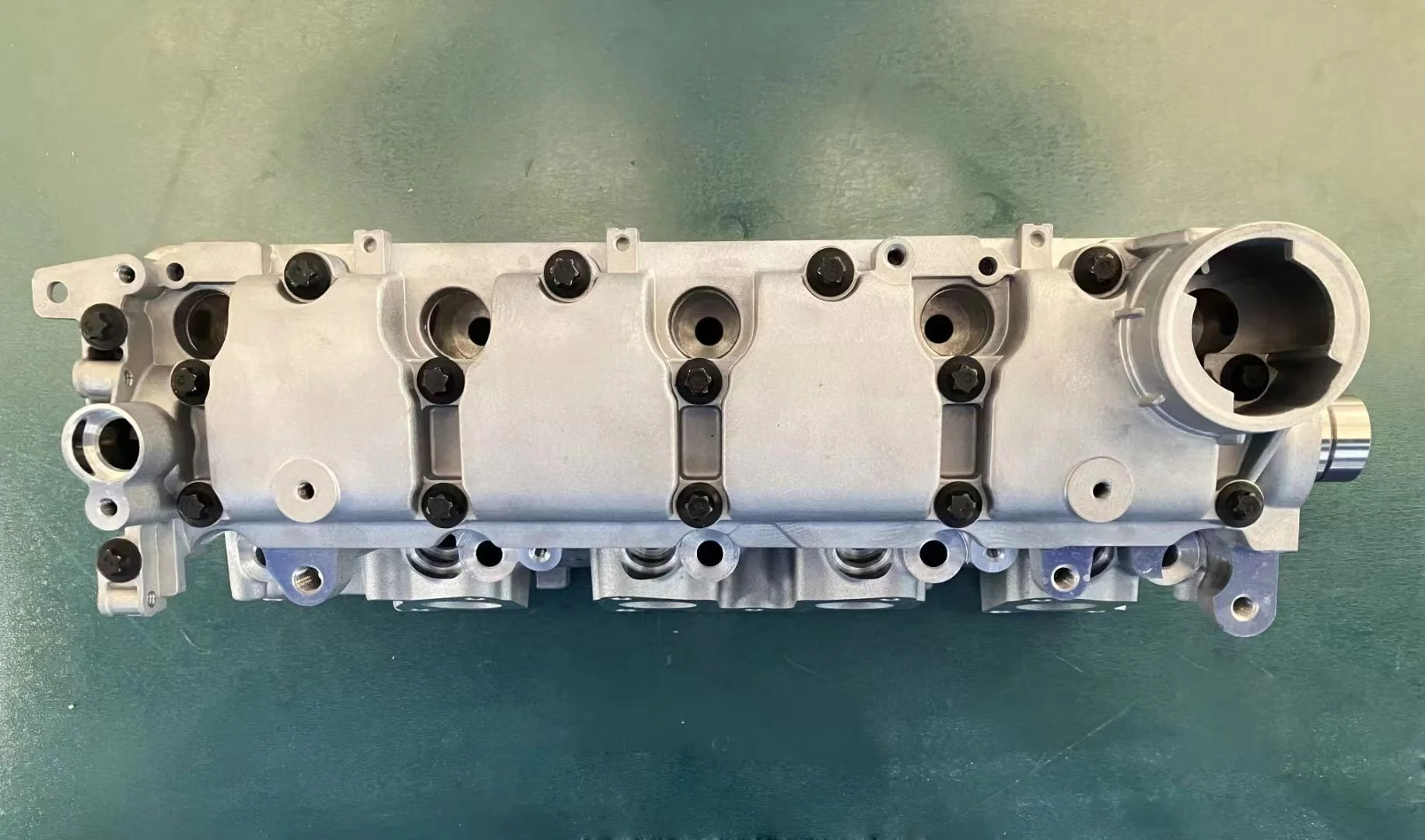 Factory Price EA111 Aluminum Cylinder  Head for VW Volkswagen Polo 1.6 03C103373E 16V 1.4L 2004 BMG Engine Head