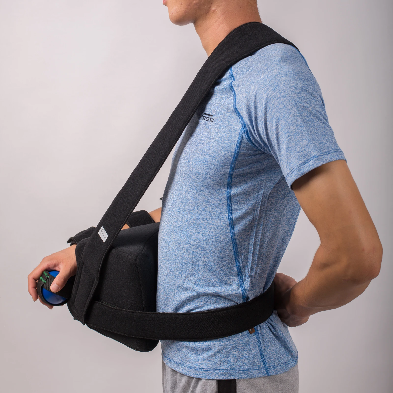 Shoulder Immobilizer with 45°Contoured Pillow, Shoulder Abduction Sling for Injury Support Rotator Cuff, Dislocated, Broken Arm