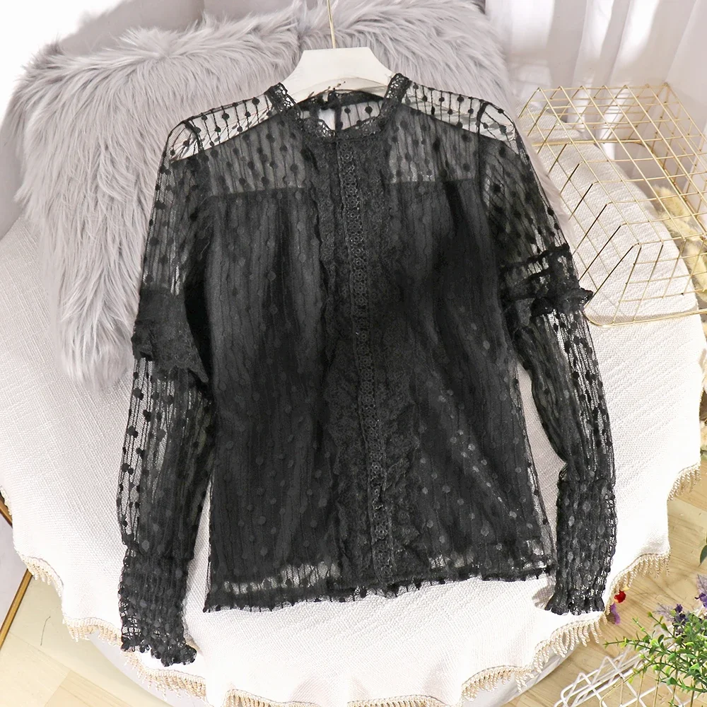 In stock, send within 24 hours Women\'s New Fairy Sweet Western Style Shirt Wear a Lace Top and a Polka Dot Lace Top