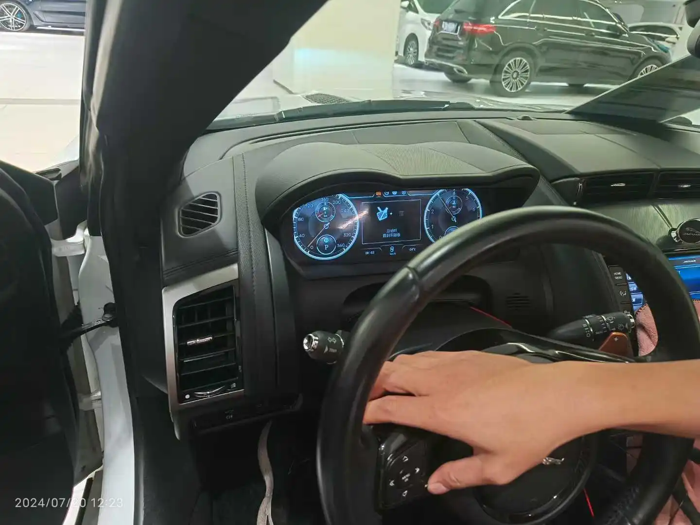 

Car LCD Digital Cluster For Jaguar F Type 2013-2023 Virtual Cockpit Speed Meter Unit Car Dashboard Display Instrument Screen