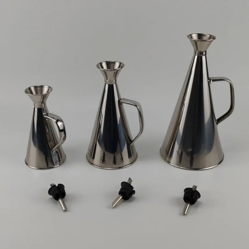 Thickened 304 Steel Oil Bottle Large Capacity Sauce Pot Modern Minimalist Oil Vessel Multifunctional Practical Kitchen Gadgets