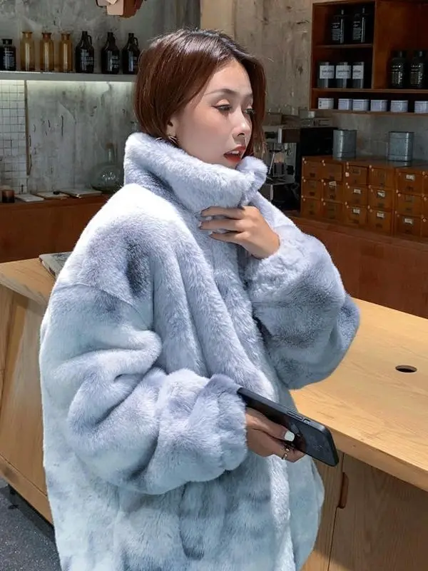 Sciolto autunno e inverno nuovo Versatile caldo Cardigan di peluche addensato con cappuccio da donna corto in pile con cerniera Casual cappotto di pelliccia sintetica C13