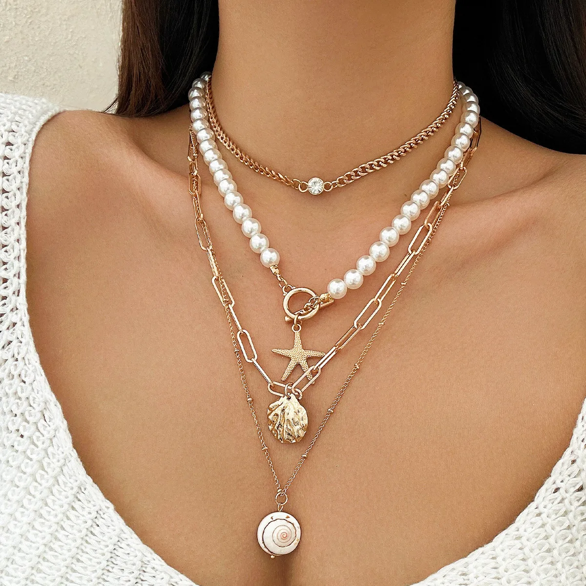 Boho Shell Starfish Shape Pendant Necklace for Women Imitation Pearl Layered Chain Necklace Summer Beach Neck Jewelry