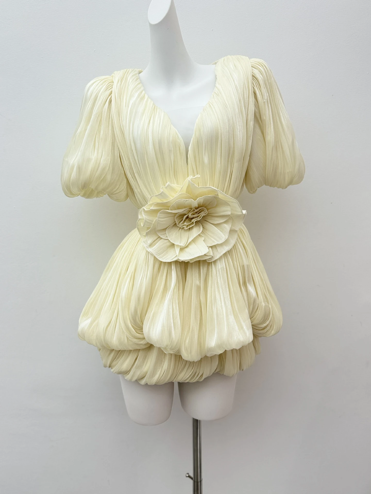 

Faionable ort Sve Bubble Dr Women's Ele Design Sensation Beige Floral Print Ci Commute Polyester Fiber Dr