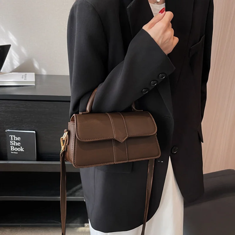 2024 New Trend Luxury Pu Leather Shoulder Bag for Women Handbag Fashion Crossbody Bag Vintage Underarm Bag Small Square Satchel