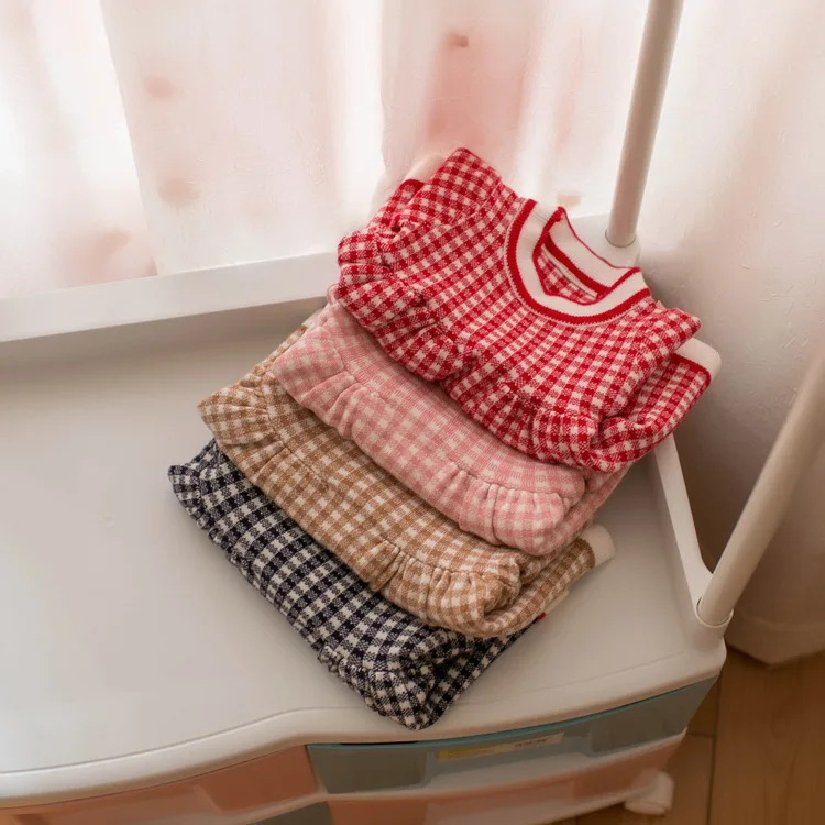 Neues kariertes, bedrucktes, langärmeliges, farbblockiertes, süßes und niedliches, modisches, warmes Mini-Wollkleid für Mädchen im Herbst und Winter. – Detail 14