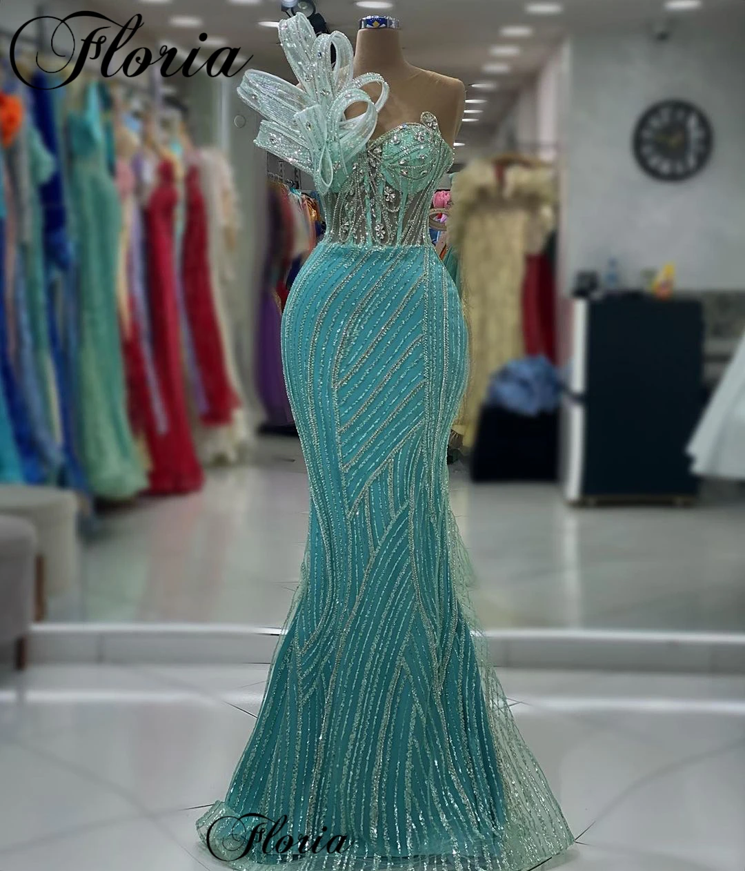 Mint Green Mermaid Celebrity Dresses With Crystals Sleeveless Red Carpet Runway Dresses Vestidos De Noche Pageant Gowns Custom