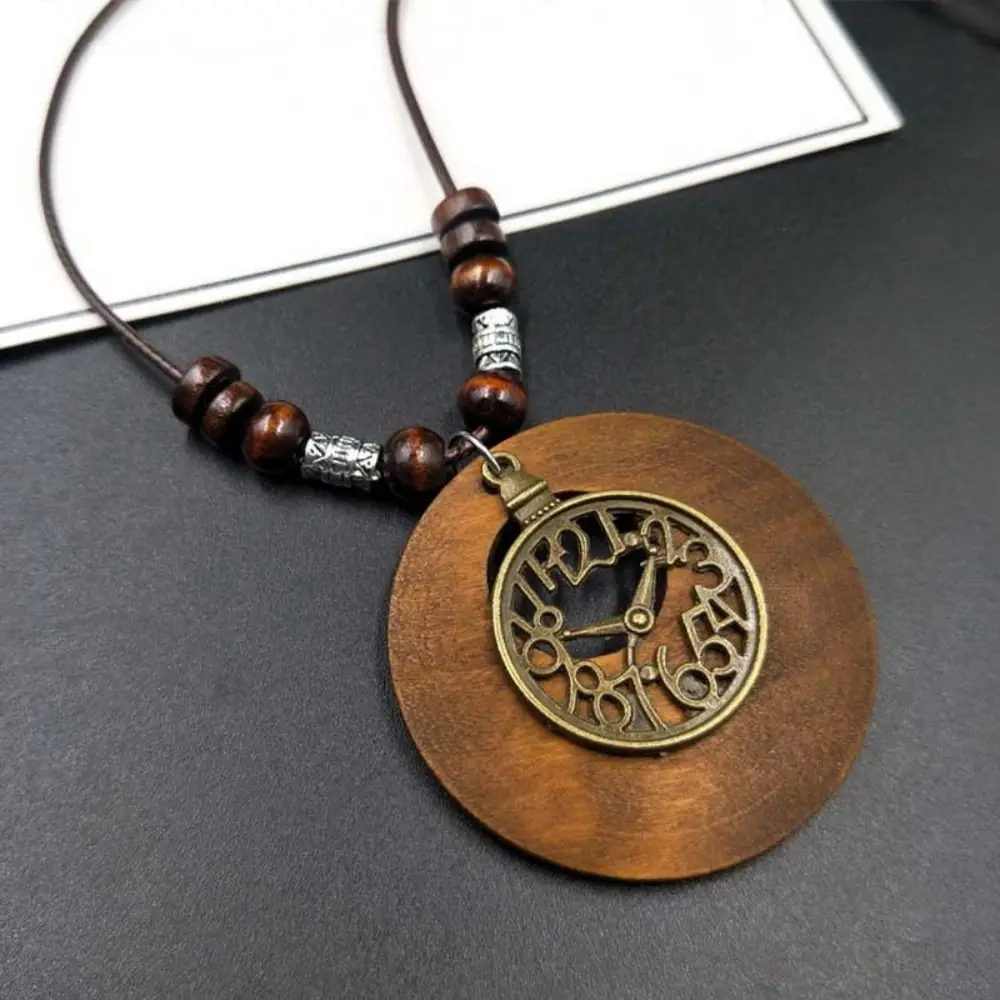 

Sweet Vintage Personality Elephant Leaf All-match Bird Rose Women Necklace Long Sweater Chain Round Wood Necklace Party Jewelry