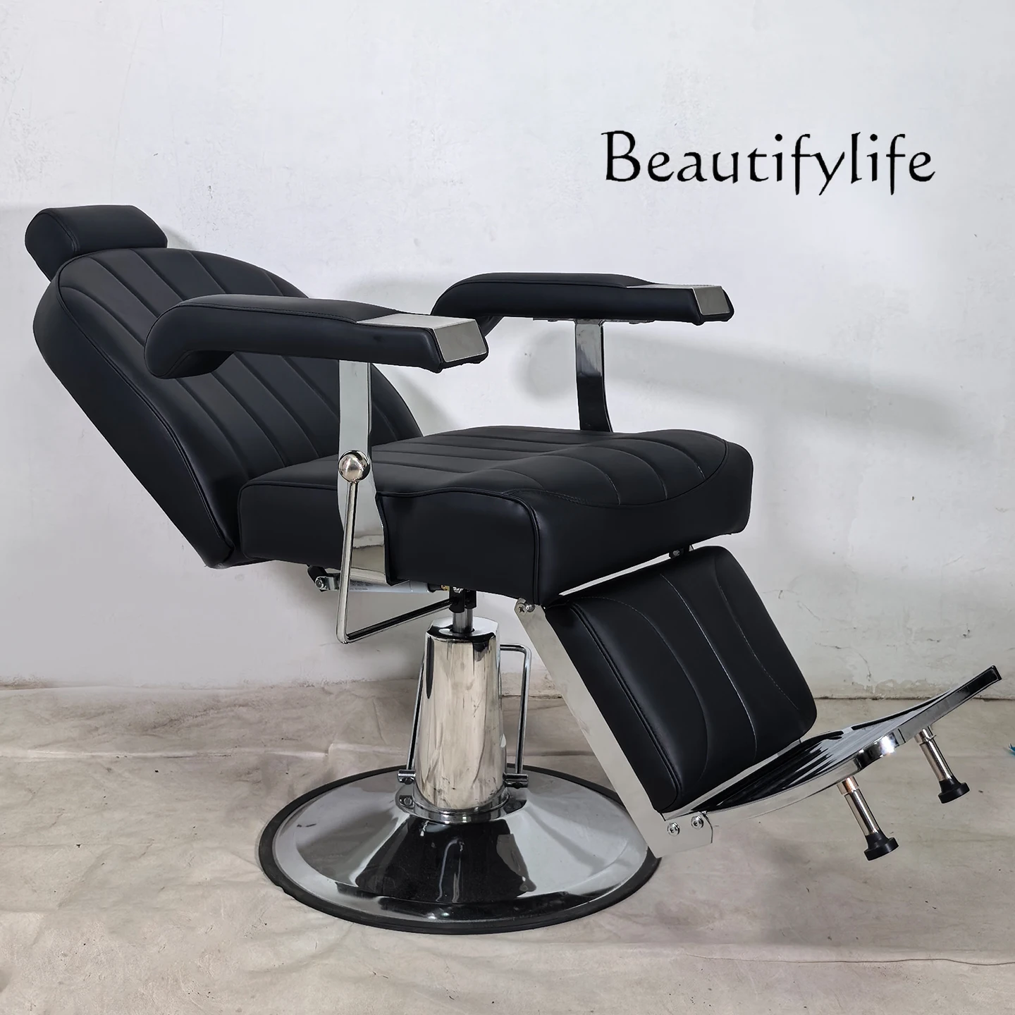 

cutting chair men's hair Retro oil head big chair shaving down high-end hair salon special barber shop hair