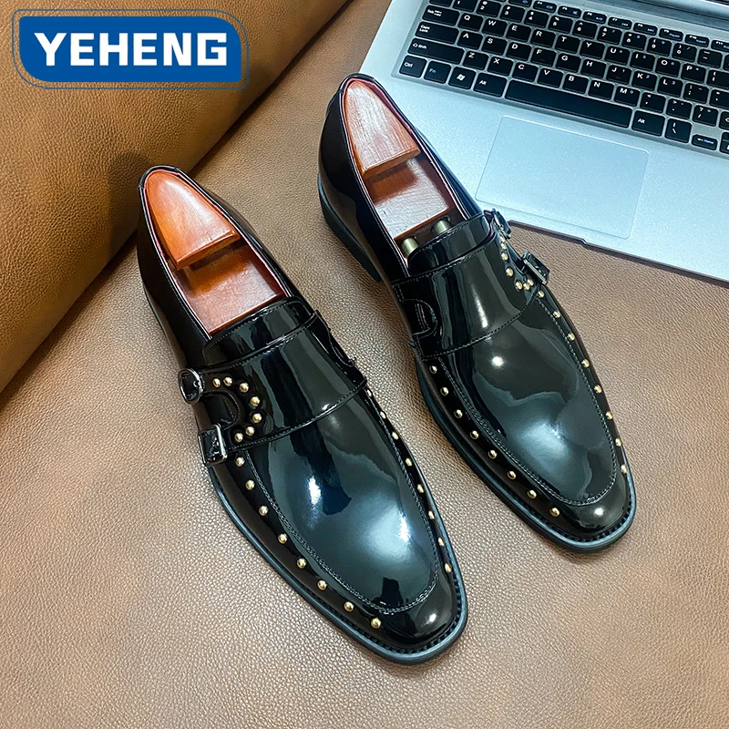 New Designer Men Dress Shoes Gold silvery Casual Loafers Buckle Strap Flat Leather Dress Pointed Toe Wedding Business Shoes Male