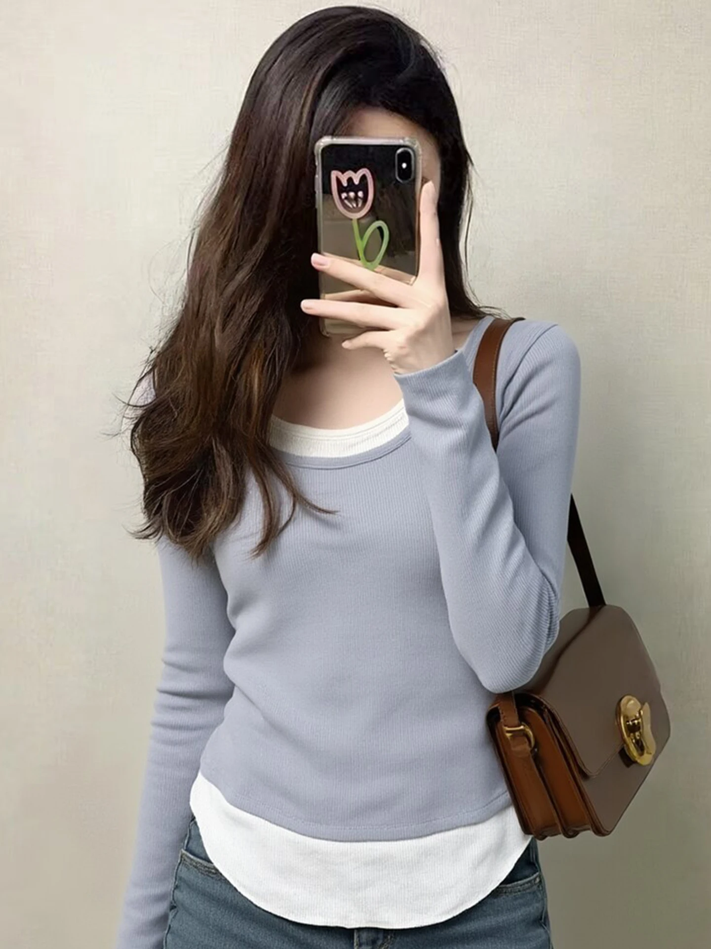 

Модная женская футболка с длинным рукавом в стиле колор-блок, базовая модель, весенняя, стильная, омолаживающая, универсальный дизайн, нижнее белье