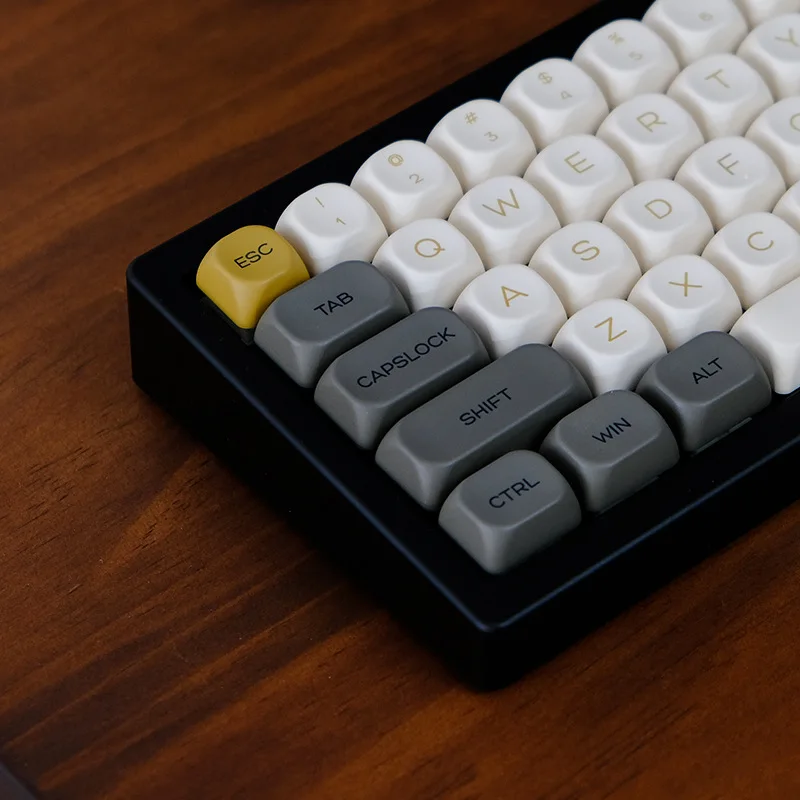 

Low-light keycap MOA/KOA height PBT small full set of color sublimation customized mechanical keyboard cap 142 keys