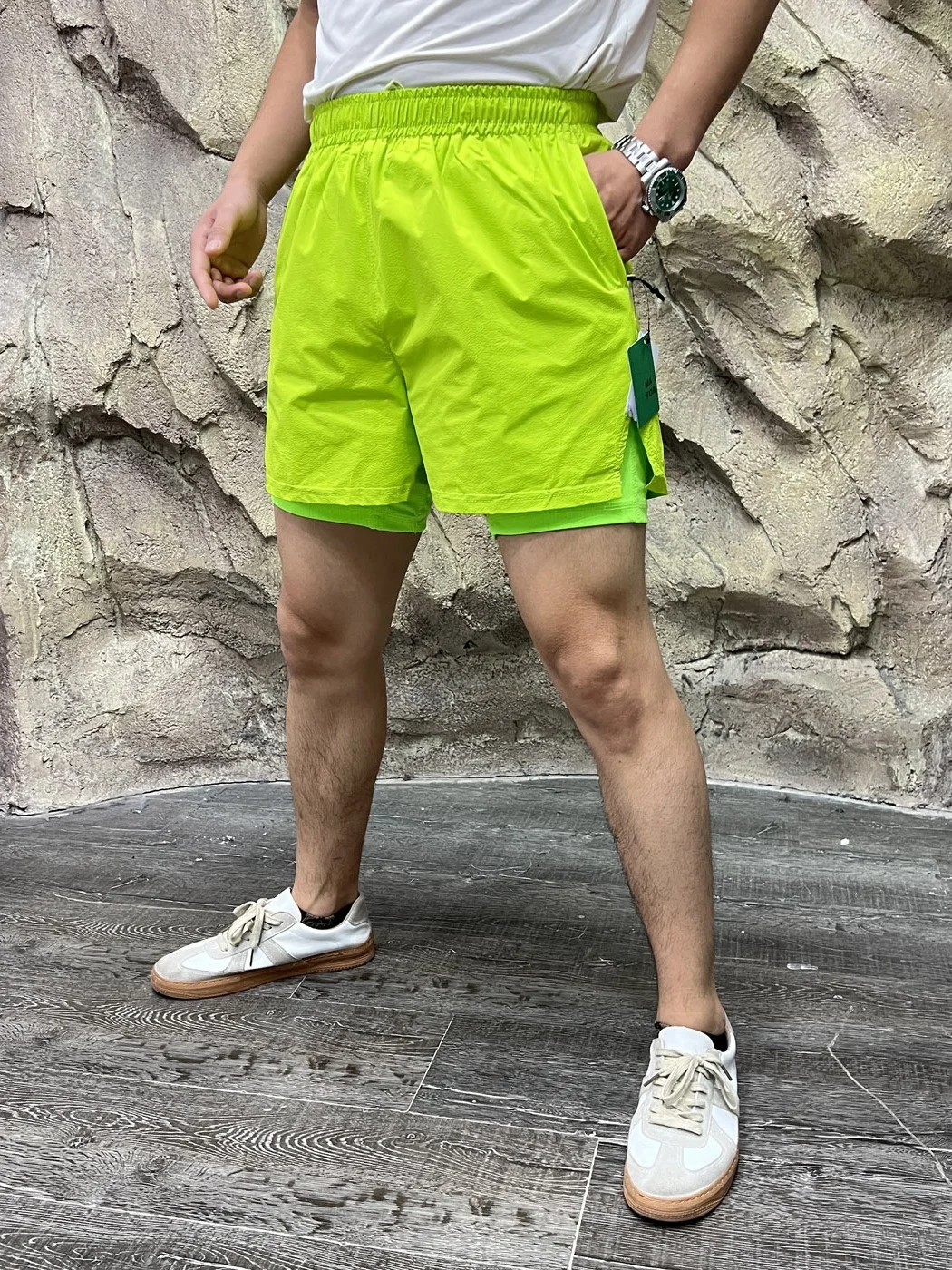 

Outdoor Mountain Series Running Shorts Breathable Quick Dry Water Resistant Cooling Feeling Elastic Waist Couple Sports Shorts