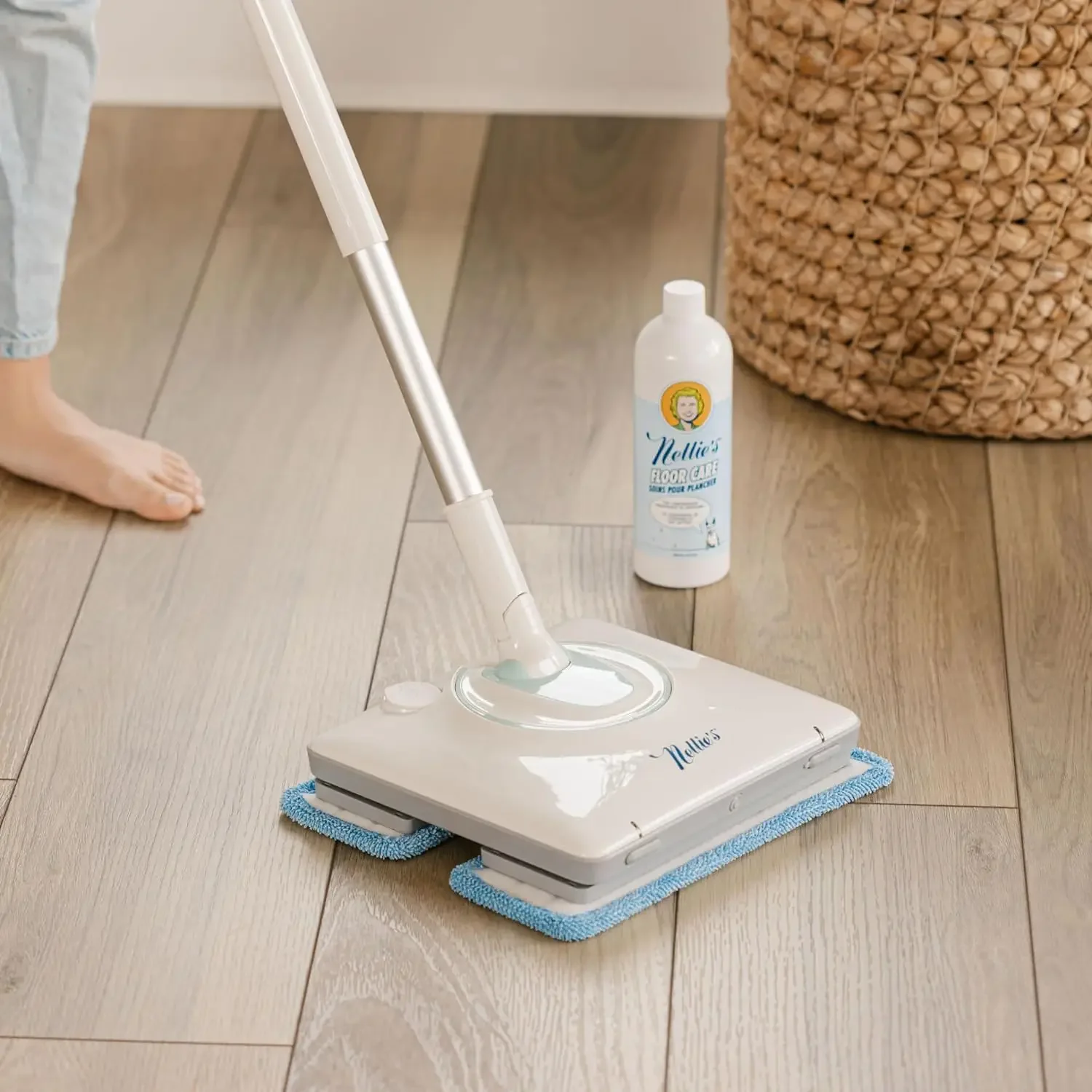 Wow Mop Cordless Light Weight and Rechargeable