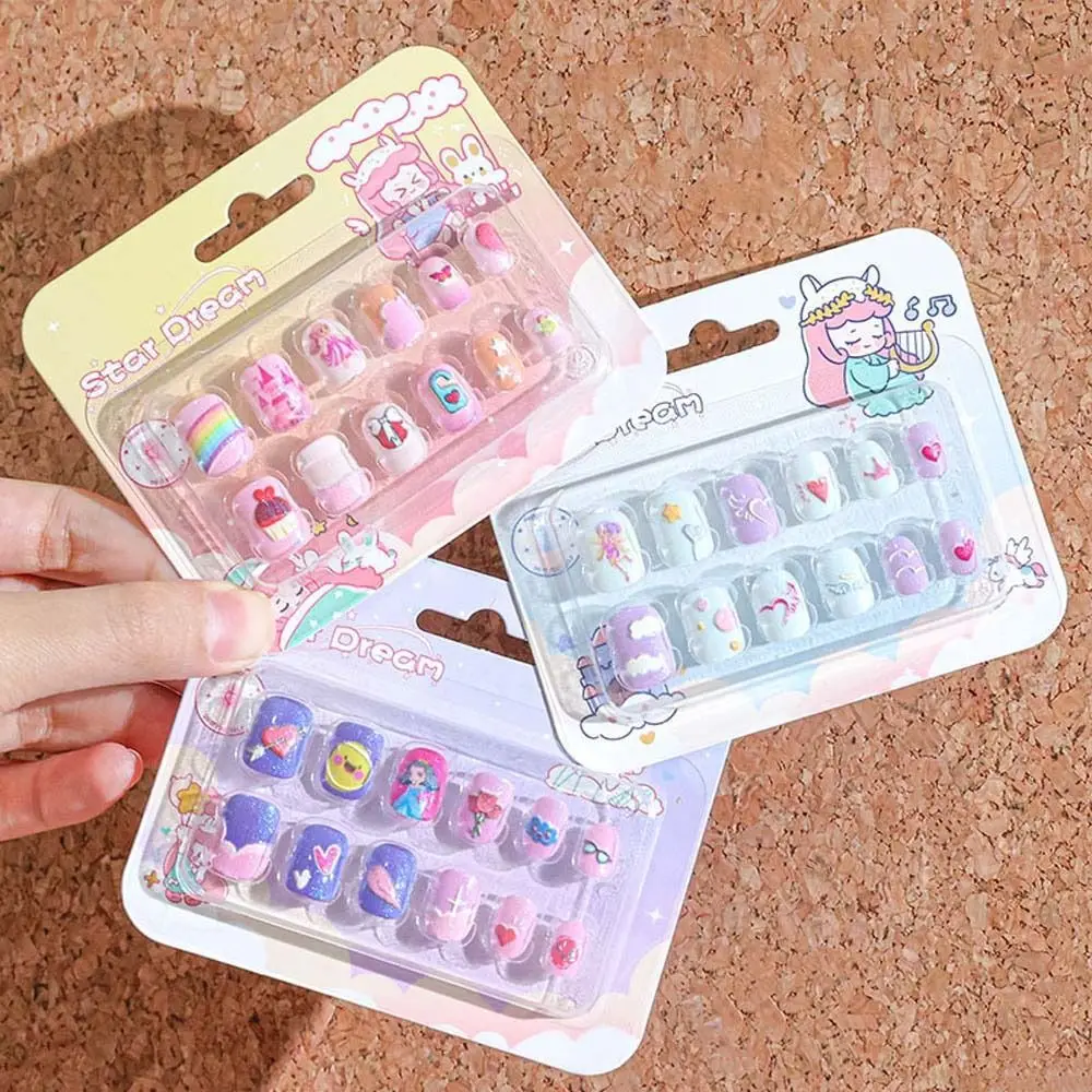 Matériel de manucure pour enfants, faux ongles, accessoires pour ongles, dessin animé pour enfants, faux nœud papillon, coeur d'amour, 12 pièces/ensemble