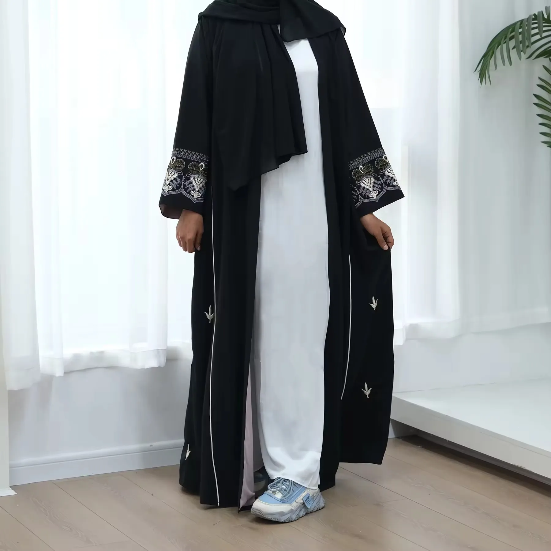 New Fashion Embroidery Kimono Oversized Muslim Robe abaya Syari Female Full Length Muslim Islam Kebaya Caftan Arab Abaya Robes