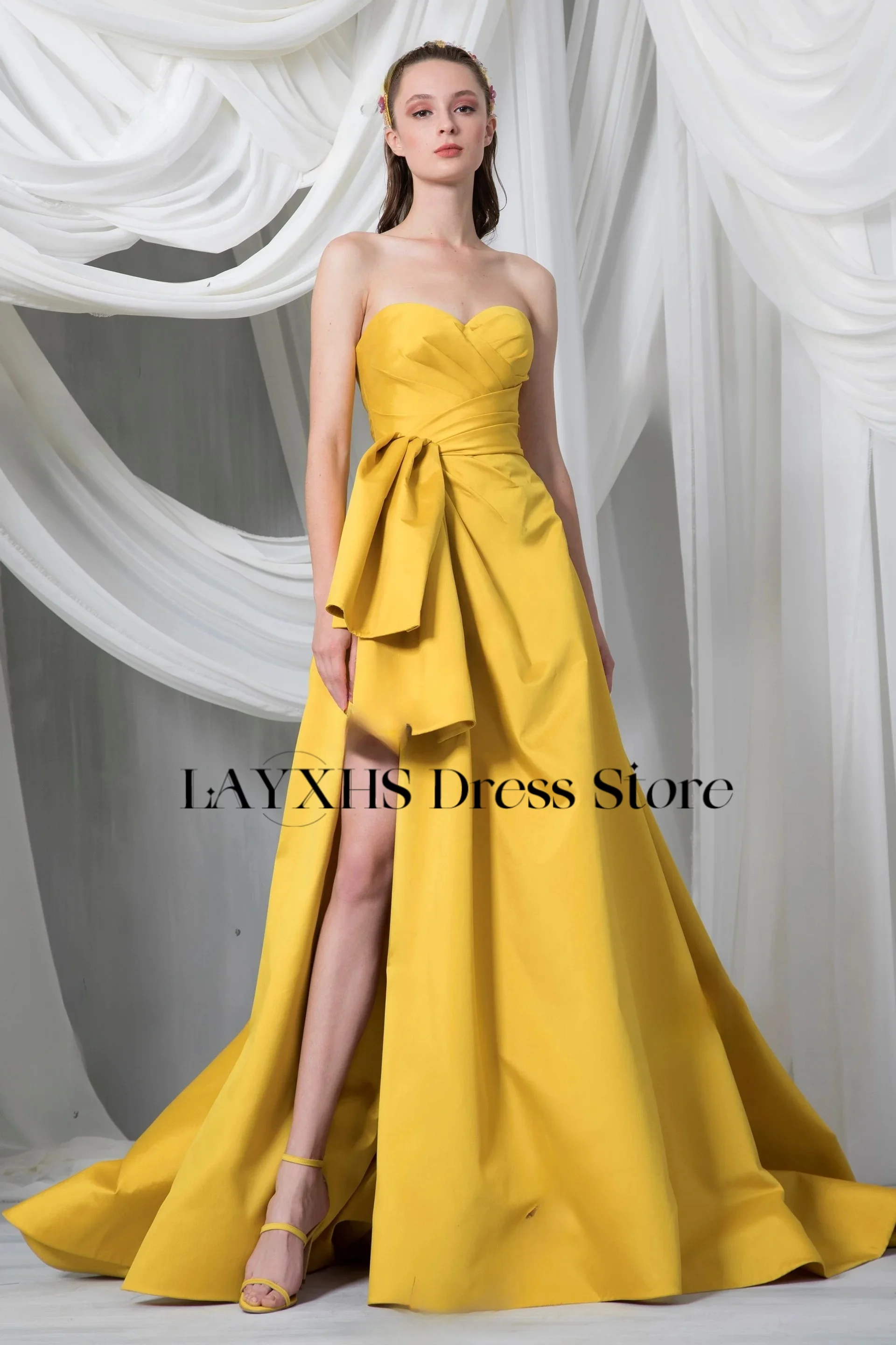 Sukienki wieczorowe LAYXHS Simple Sweetheart Żółte Sukienki na studniówkę w kształcie litery A z rozcięciem bocznym, plisami i zamkiem błyskawicznym, szyte na miarę فساتين سهرة