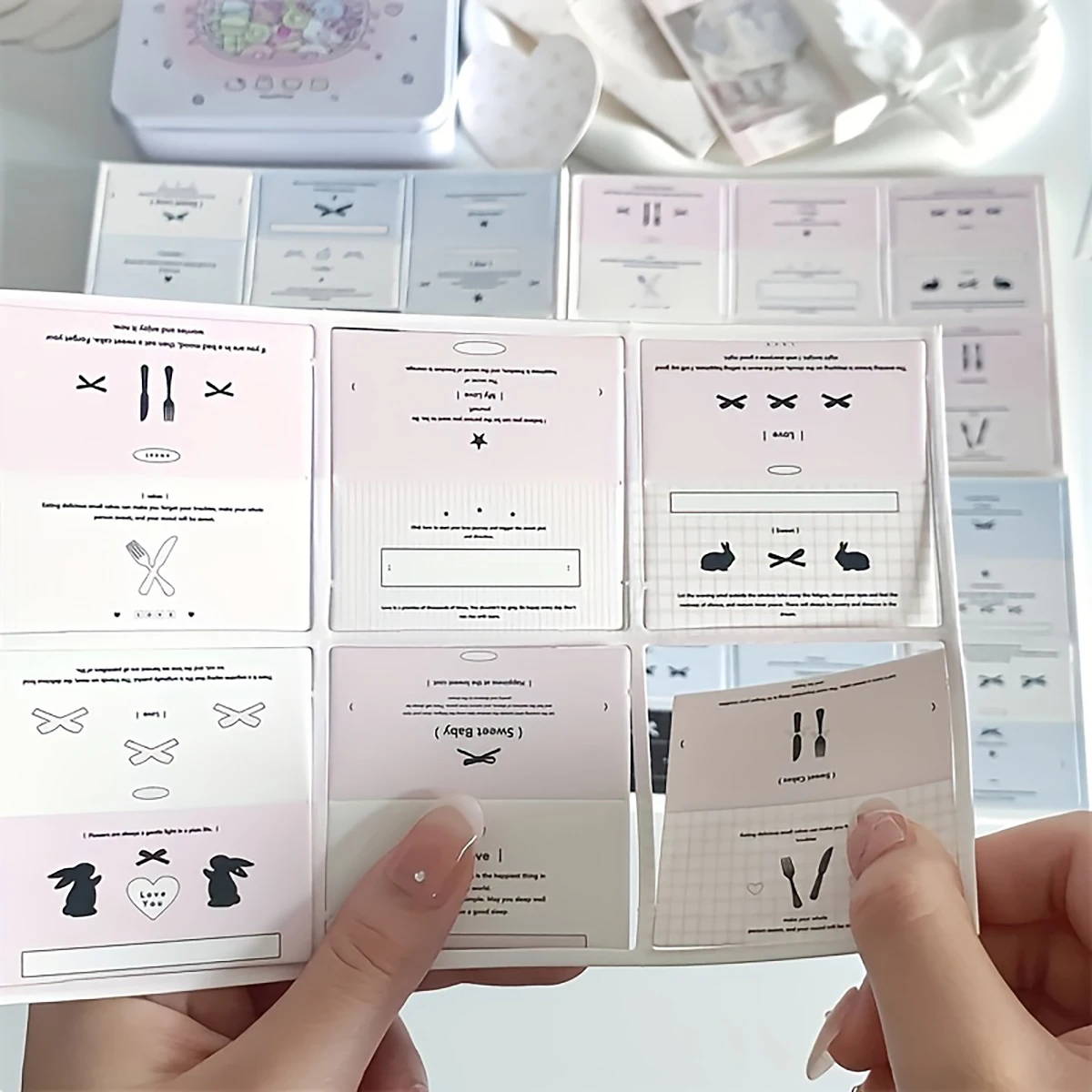 30 قطعة من البطاقات المطوية الصغيرة مع خطوط التجعيد - حاملات ملصقات على الطراز الكوري للمجوهرات وتغليف الهدايا، 5 أوراق من Pa الإبداعية