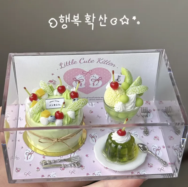 حلوى مصغرة من الطين المصنوع يدويًا، كعك كانيل عتيق مصنوع بشكل رائع، مجموعة طعام واقعية لبيت الدمى بمقياس 1:6