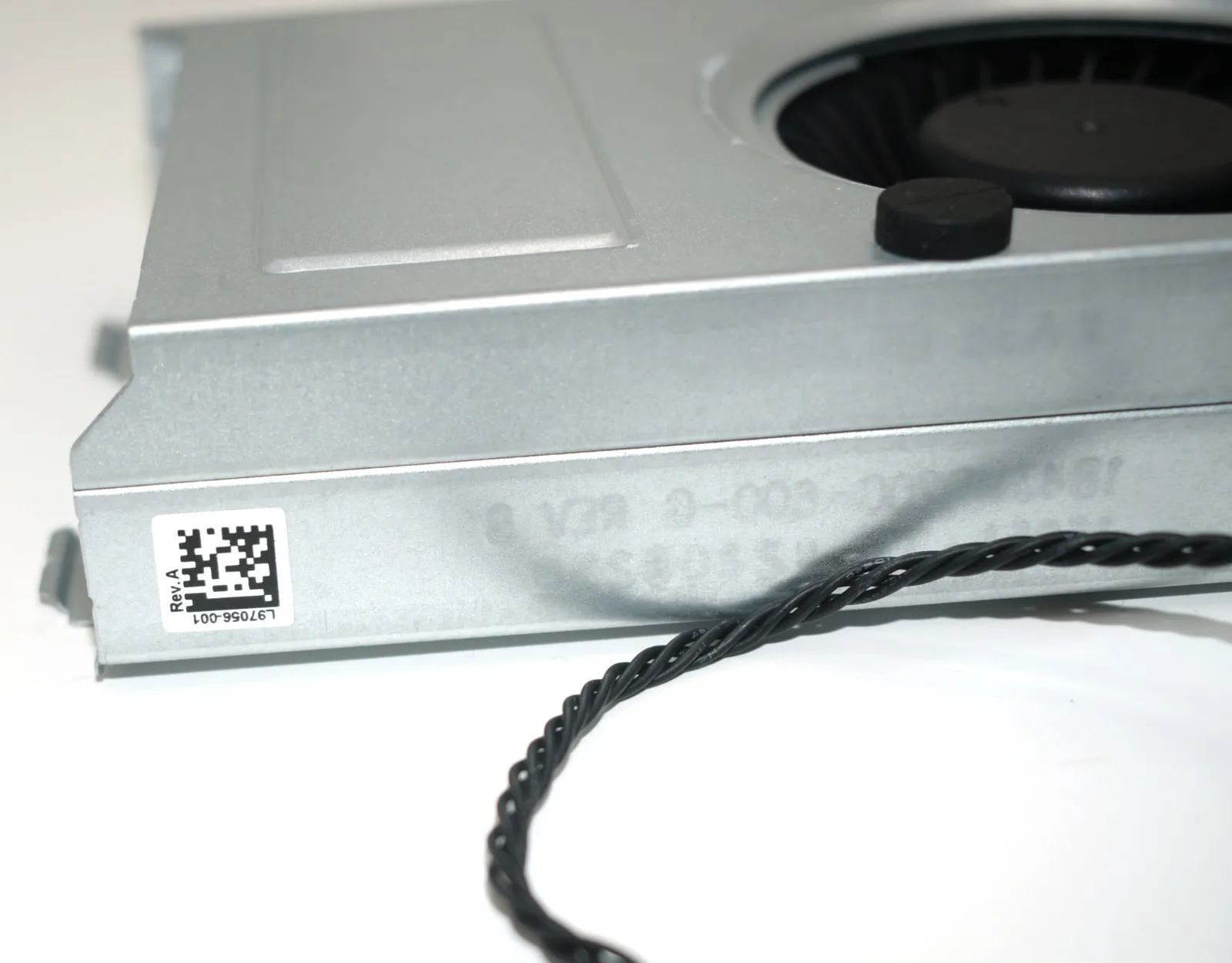 New for HP Z2 G5 TWR Fan PCIe Holder L97056-001 M30604-001-