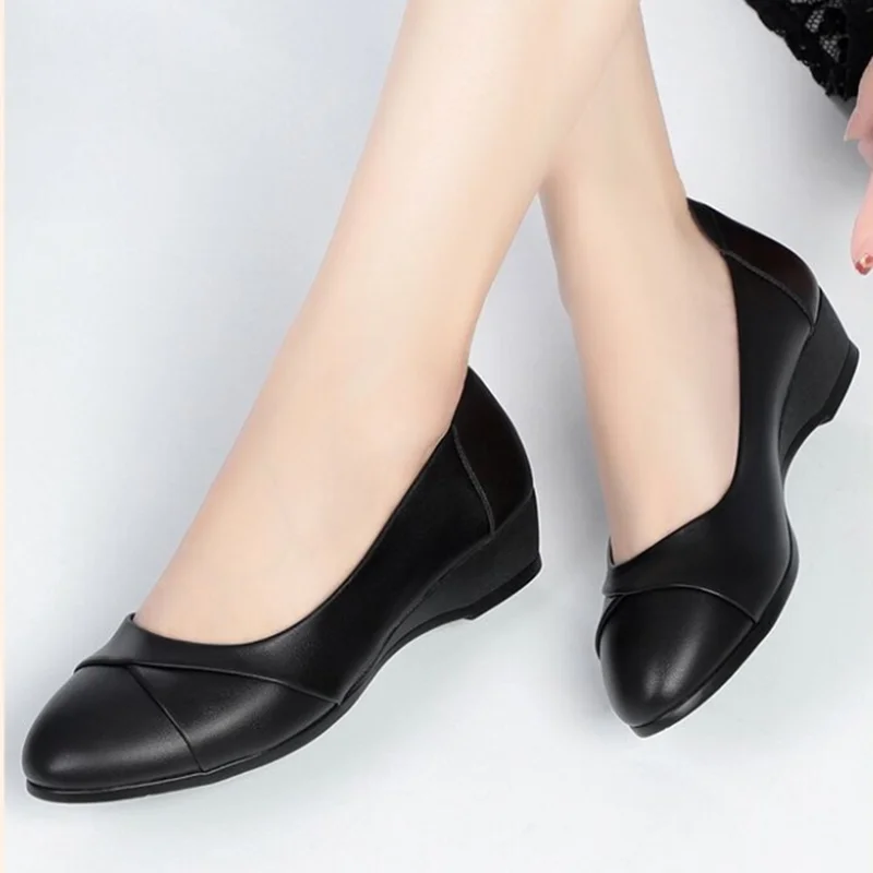 Women Fashion Round Toe Light Weight Red Patent Leather Slip on Wedge Heel Shoes Female Black Office Heels for Spring A144