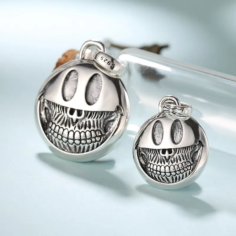 

S925 Sterling Silver Jewelry Men's and Women's Personalized Creative Smiling Face Pendant Thai Silver Retro Couple Fashion Neckl