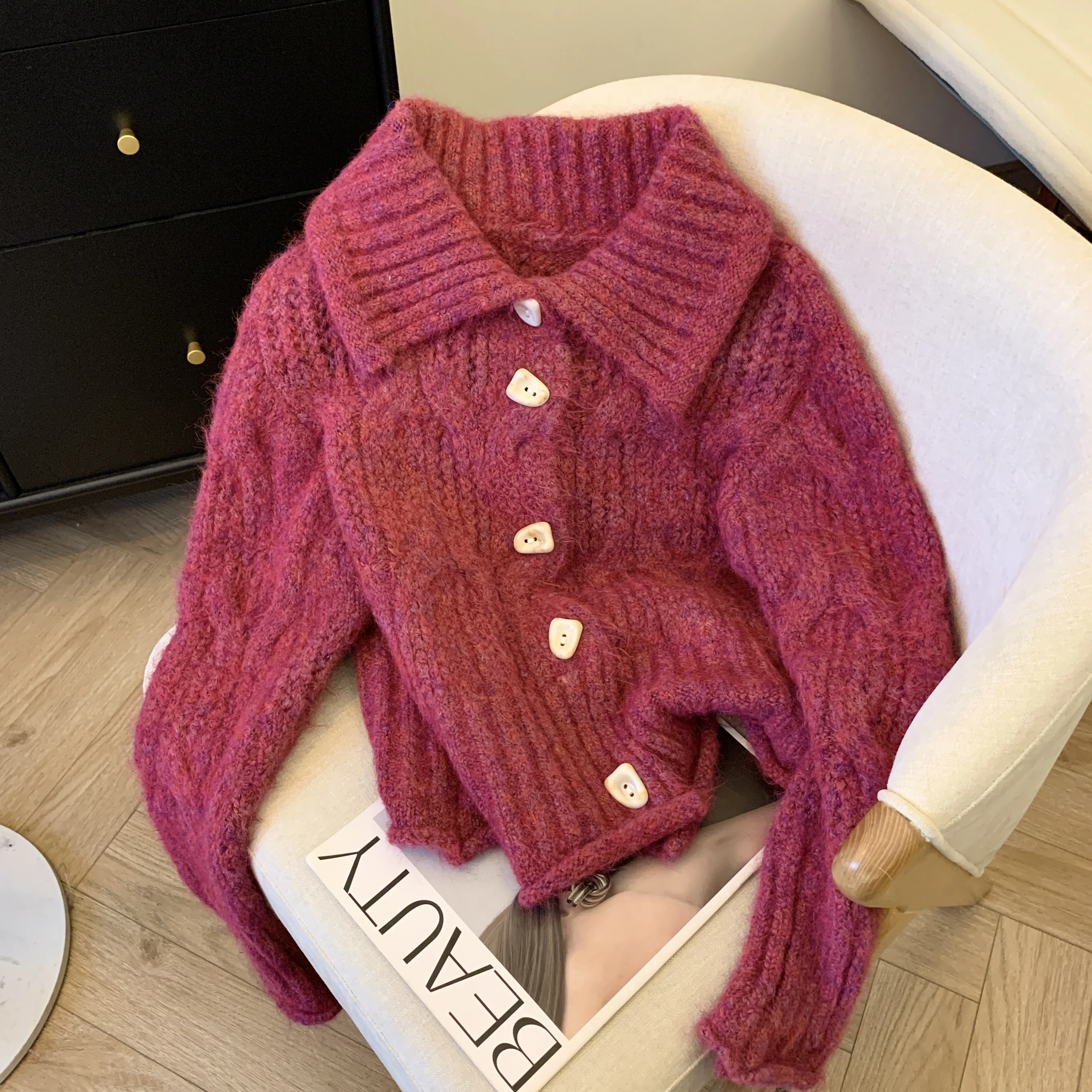 

Женский розово-красный кардиган, свитер в стиле Харадзюку, винтажный трикотаж 2000-х годов Y2k, корейский стиль, свободный кашемировый свитер с длинными рукавами, осень 2023 г.