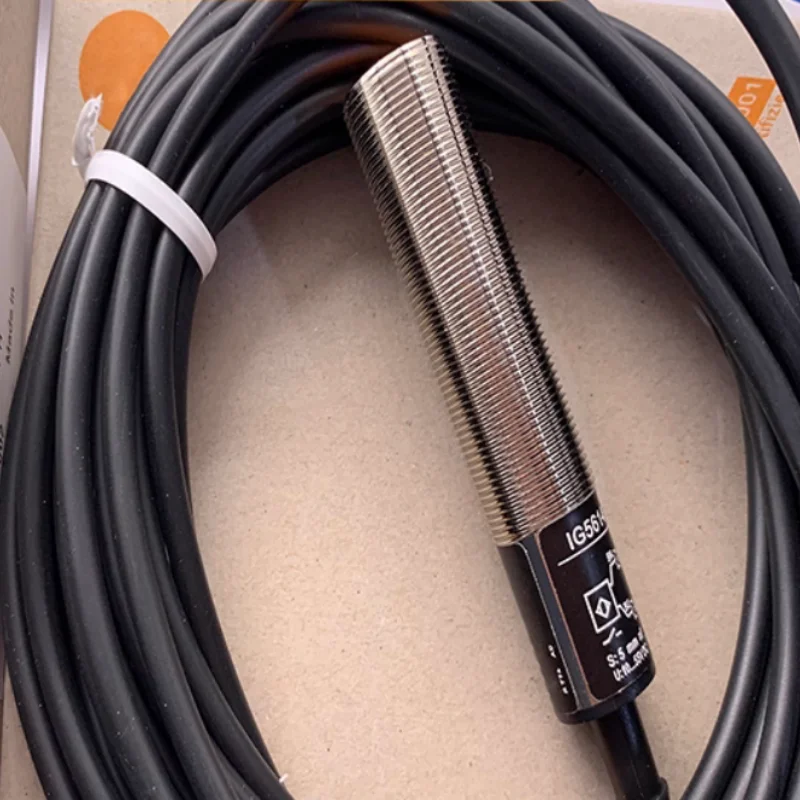 

2pcs New approach switch IG6126 IG5647 IG5539 IG5667 IG5883 IG5893