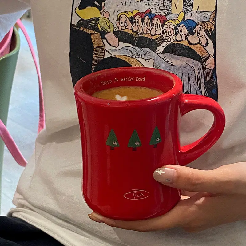Fashion Ins Christmas Tree Graffiti Ceramic Mug Christmas Red New Year Gift Milk Coffee Cups Kawaii Tea Cup Kitchen Accessories