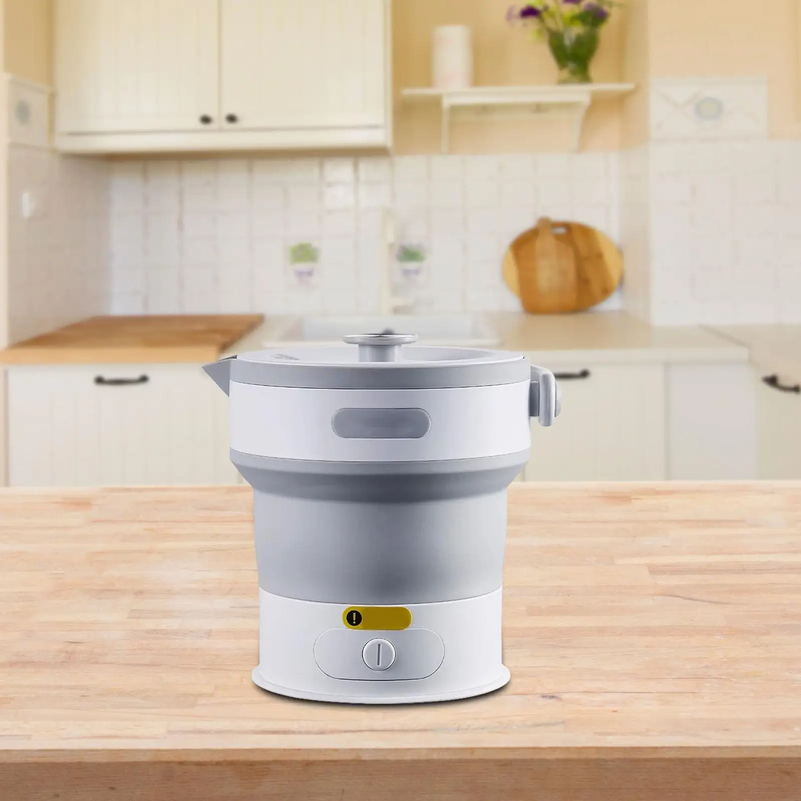 กาต้มน้ําไฟฟ้าแบบพับได้ 0.6 ลิตรกาต้มน้ําชาสําหรับโรงชงชาอพาร์ทเมนท์บ้านไร่