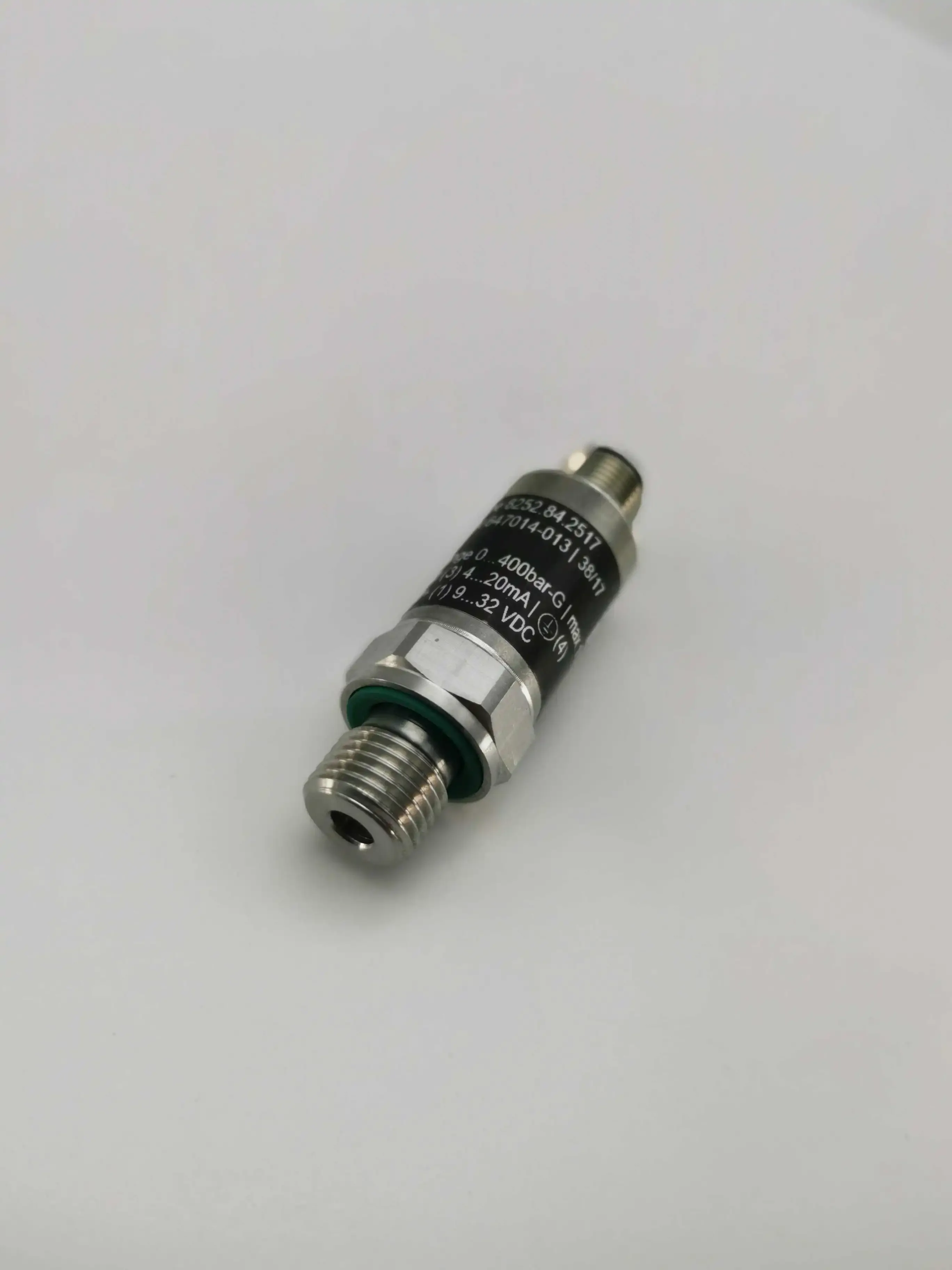 Trafag pressure sensor 8252.84.2517 current signal 8252 series 0-400bar/4-20ma