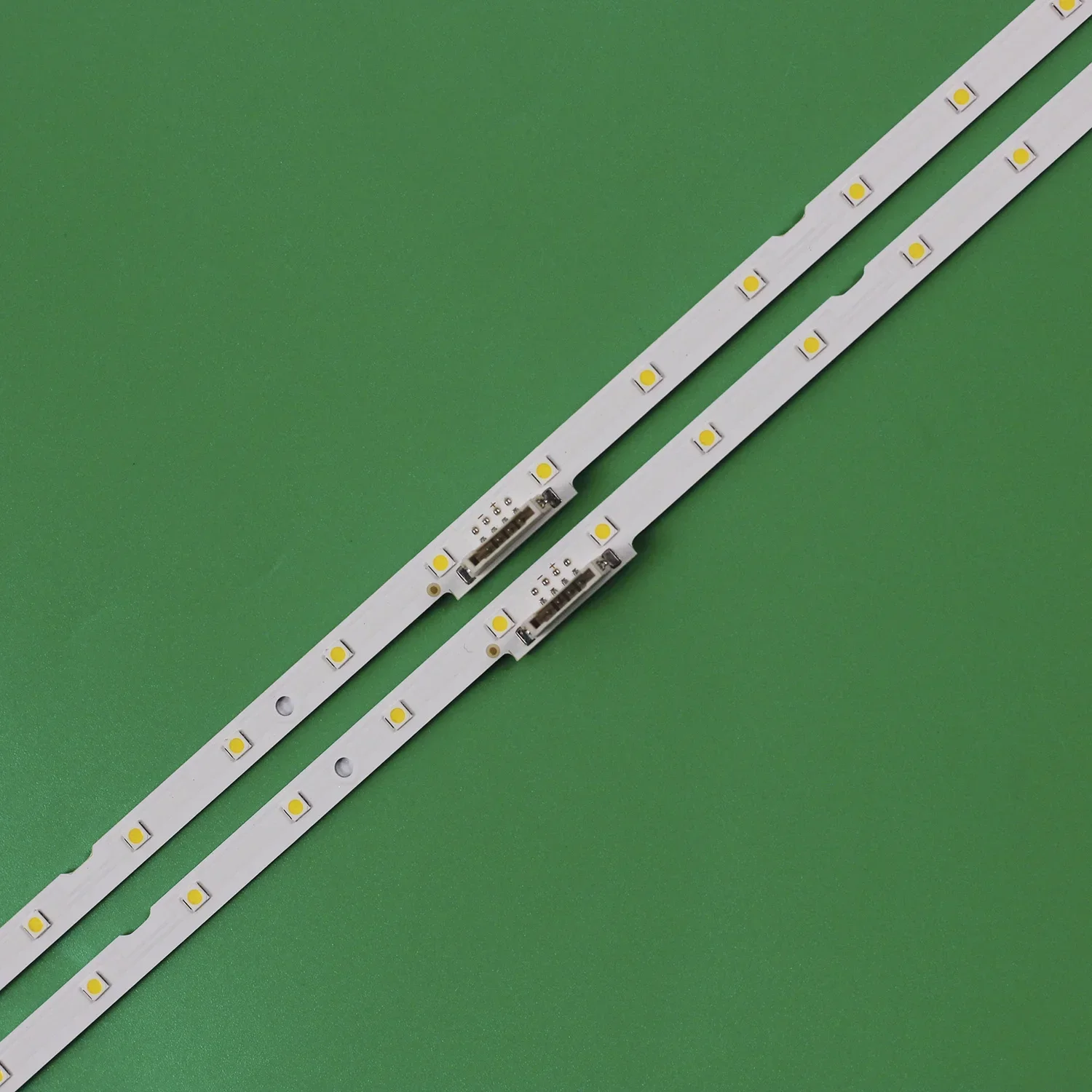 LED Strip สําหรับ UE40NU7120U UE40NU7140 UE40NU7180 UE40NU7182U UE40NU7190 UE40NU7192U UE40NU7199 UN40NU6070 UN40NU7200 UE40NU7195