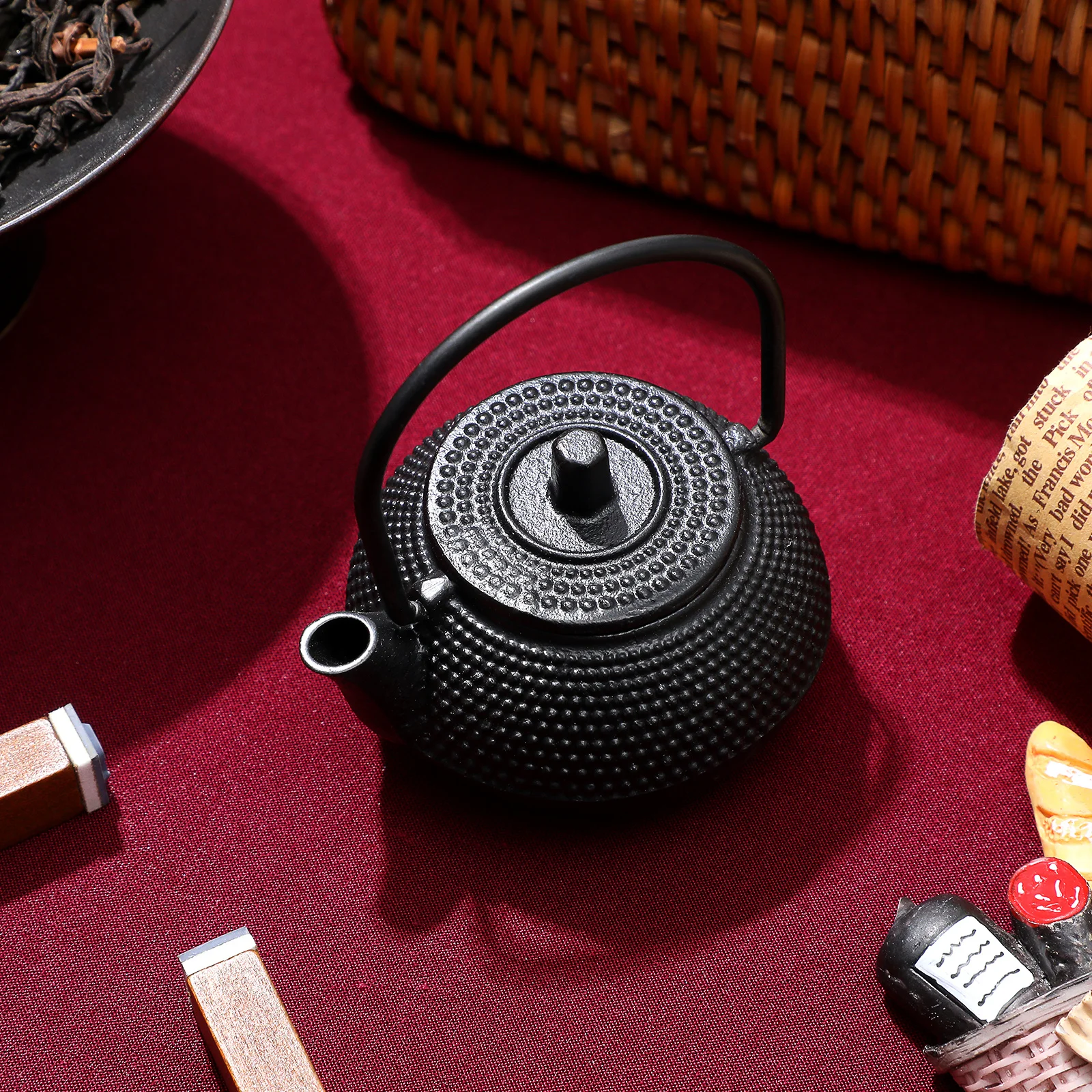 

Mini Cast Iron Tea Kettle Small Teapot Exquisite Handmade Ornament Home Office Decorative Art Tea Kettle Teapot