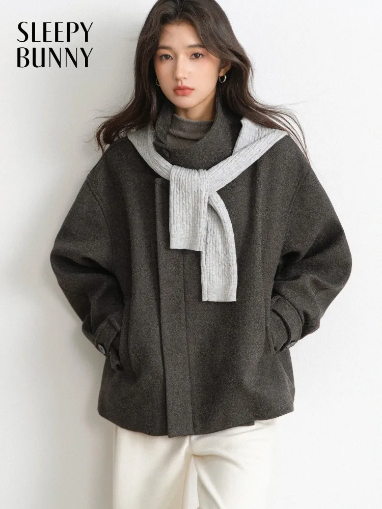 

Warm Wool-like Coat Women Lady Short Winter Outerwear Jacket with Elegant Stand Collar Relaxed Drop-Shoulder Design Outfit