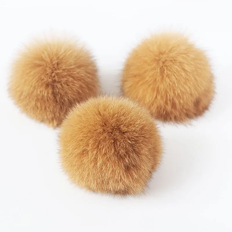 

10pcs/lot 8cm Natural Real Fox Fur Ball Pom Poms Fluffy Fur Pompom DIY Women Kids Winter Hat Skullies Beanies Knitted Cap R12A