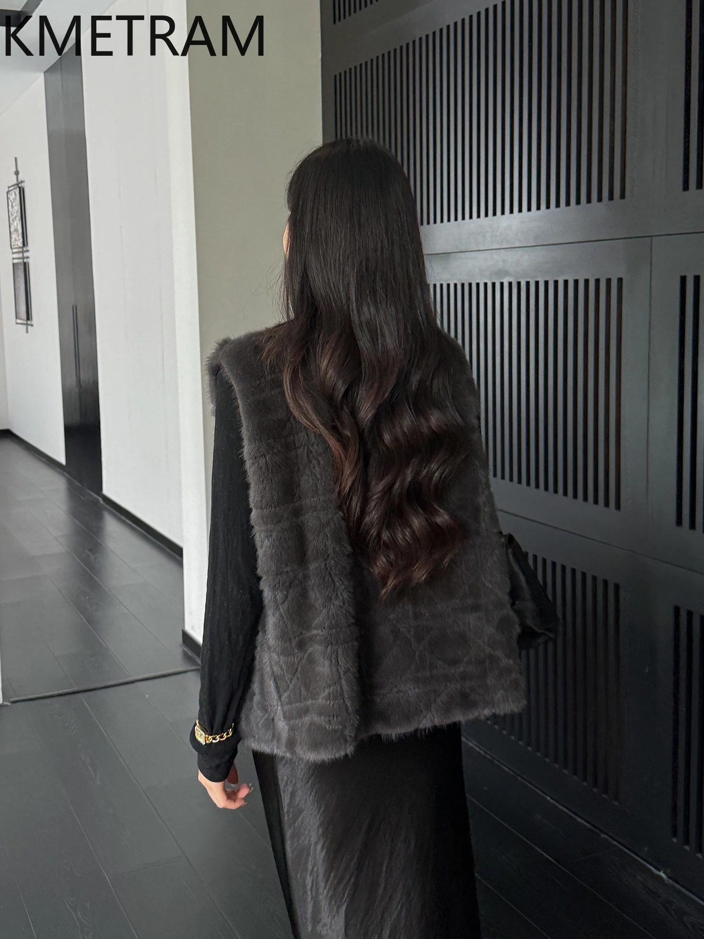 KMETRAM معاطف فرو منك كاملة مخملية طبيعية باللون الأرجواني للنساء سترة قصيرة من الفرو الحقيقي للخريف بدون أكمام ملابس خارجية 2025 schuba